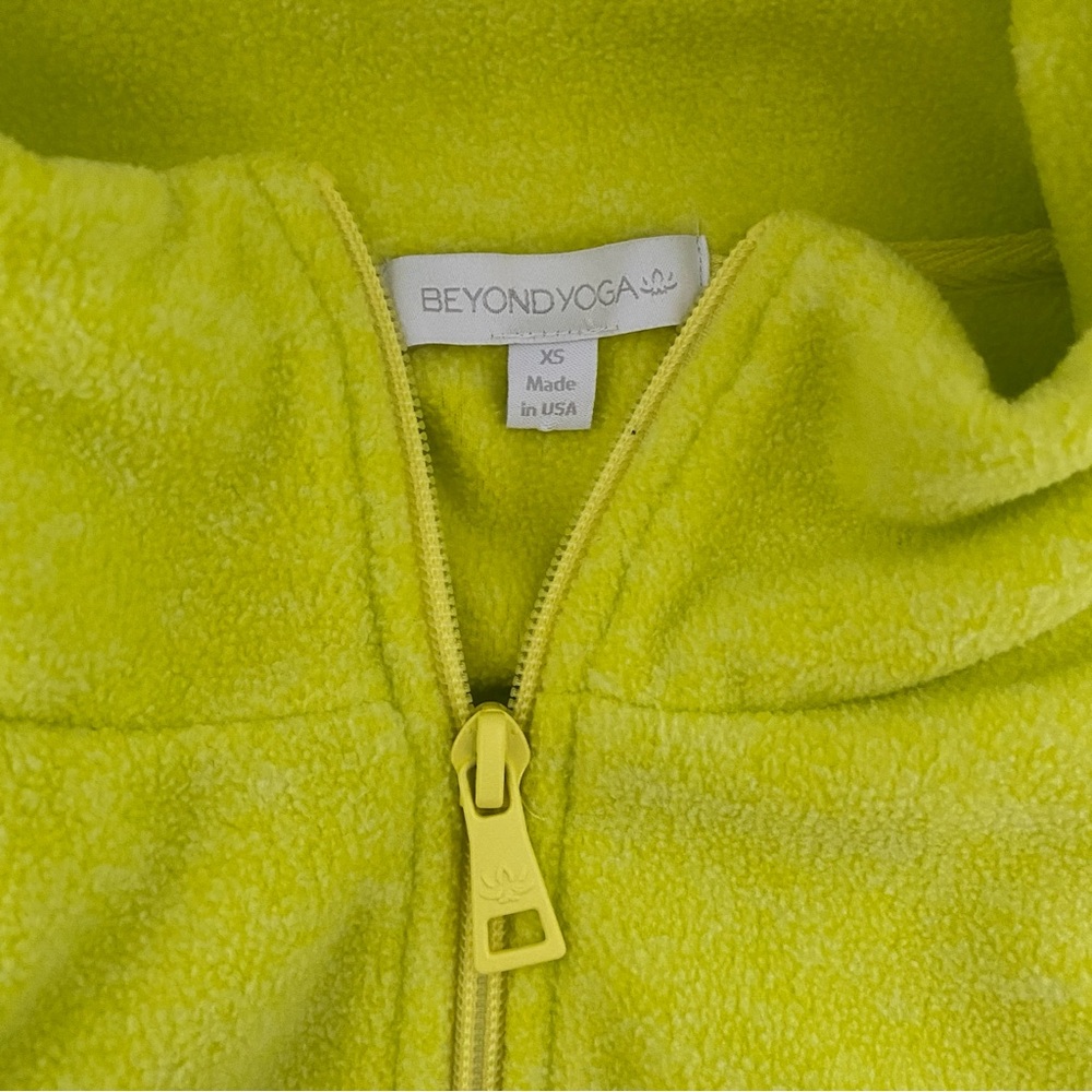 Beyond Yoga New Terrain Pullover in True Chartreuse Color Sweatshirt XS‎ Cozy - Picture 8 of 12